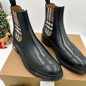 Men’s Burberry vintage check Chelsea boots size 43 made in Italy